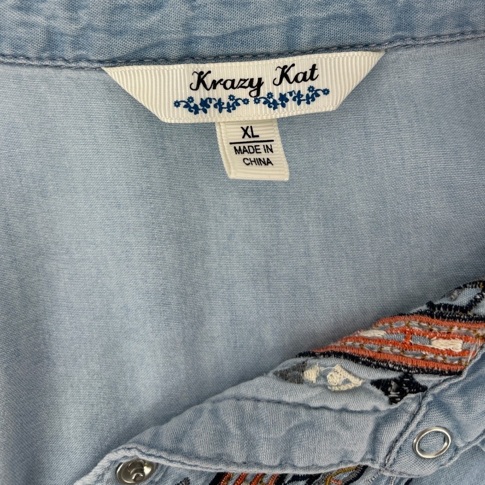 Pearl Snap Chambray Denim Embroidered Button Down Shirt XL Boho Krazy Kat - Picture 4 of 7